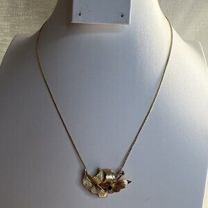 cala lily Antiqued gold tone necklace  With 2 Rhinestone
